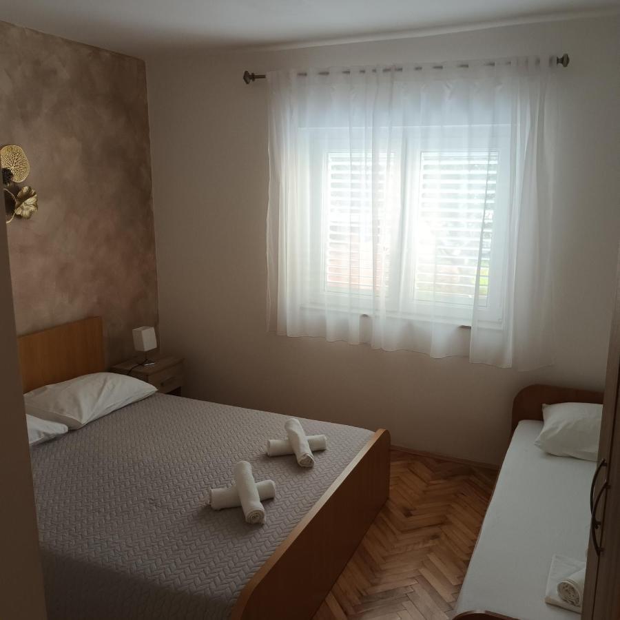 Apartments Monika Omiš Exterior foto